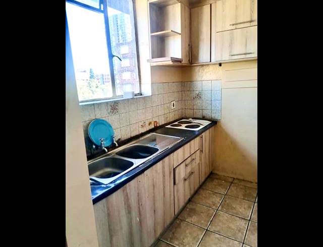 3 BEDROOM APARTMENT FOR SALE IN SUNNYSIDE